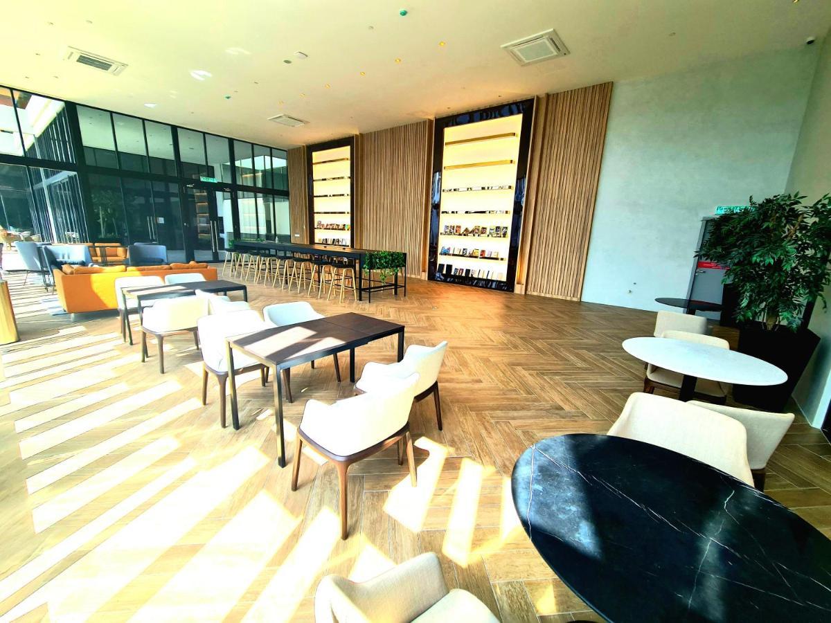 Beacon Executive Premium Suite George Town Dış mekan fotoğraf