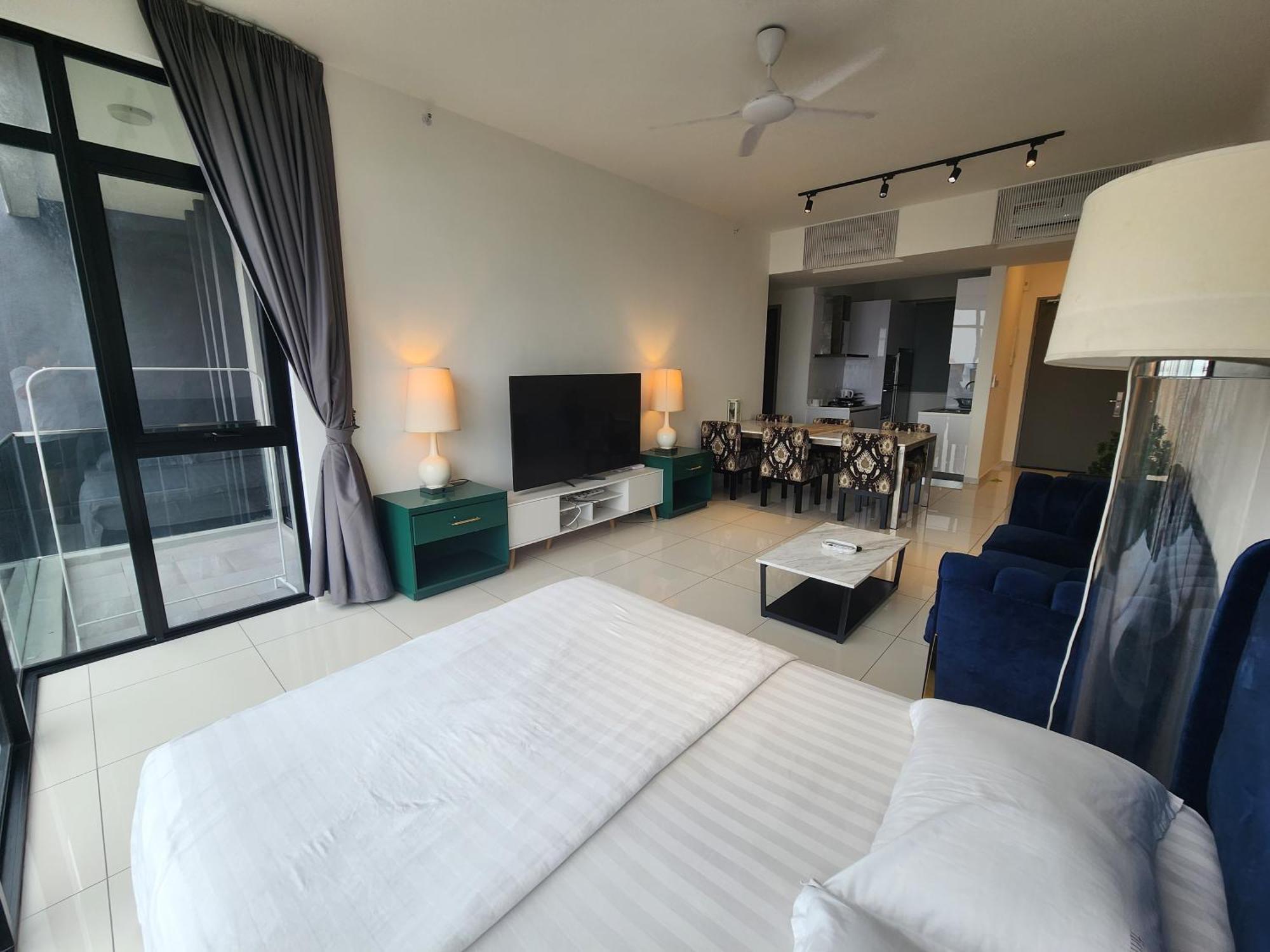 Beacon Executive Premium Suite George Town Dış mekan fotoğraf