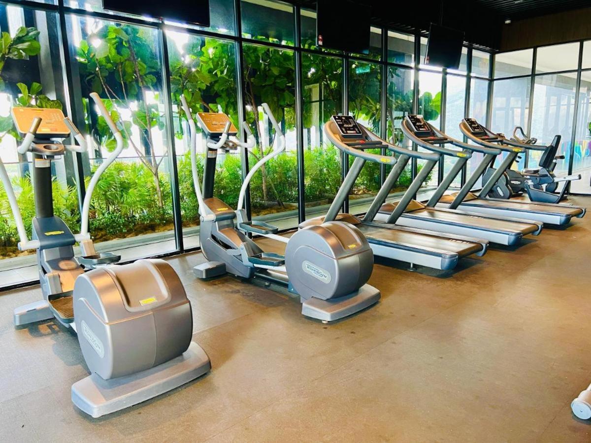 Beacon Executive Premium Suite George Town Dış mekan fotoğraf
