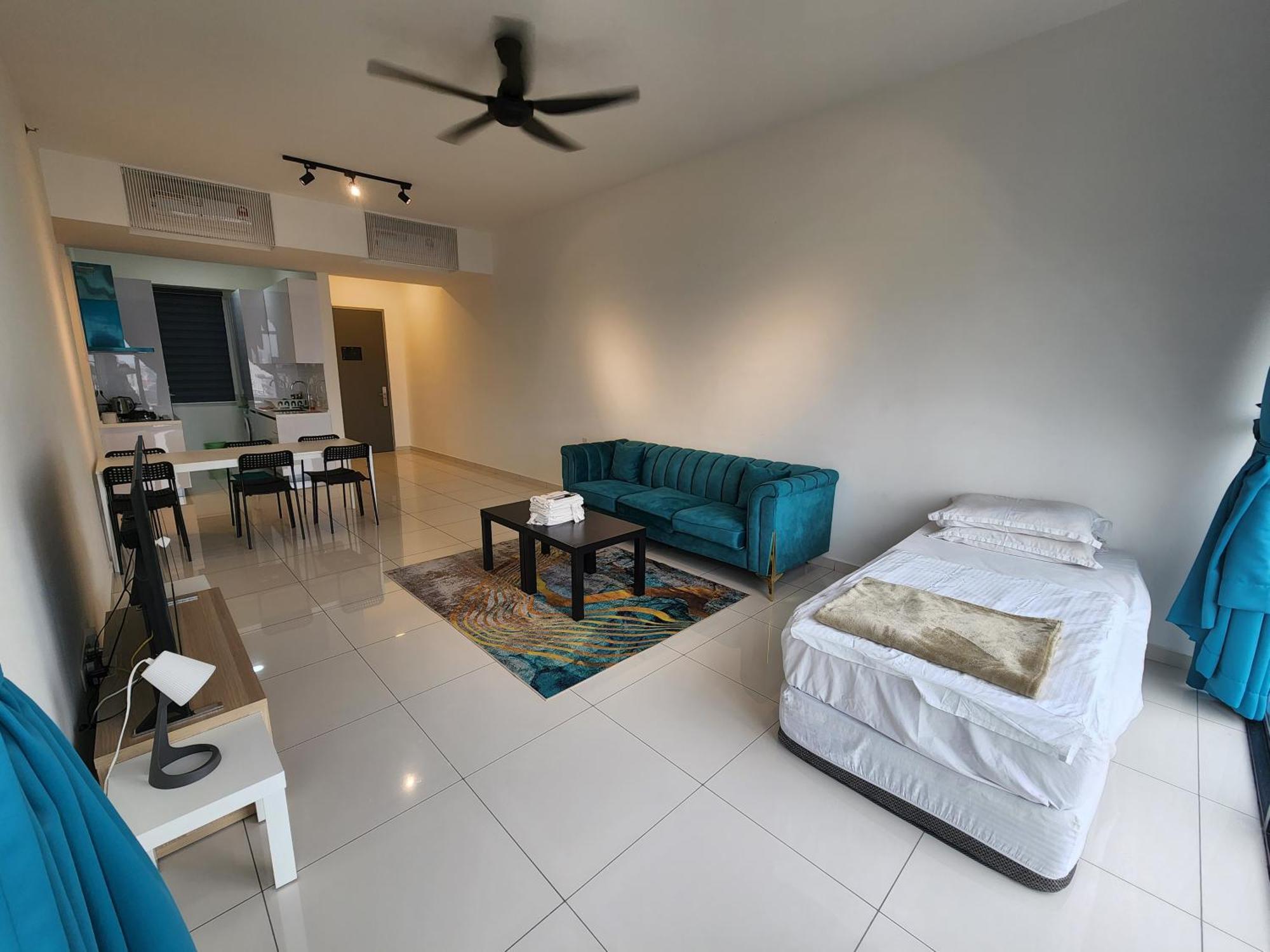 Beacon Executive Premium Suite George Town Dış mekan fotoğraf