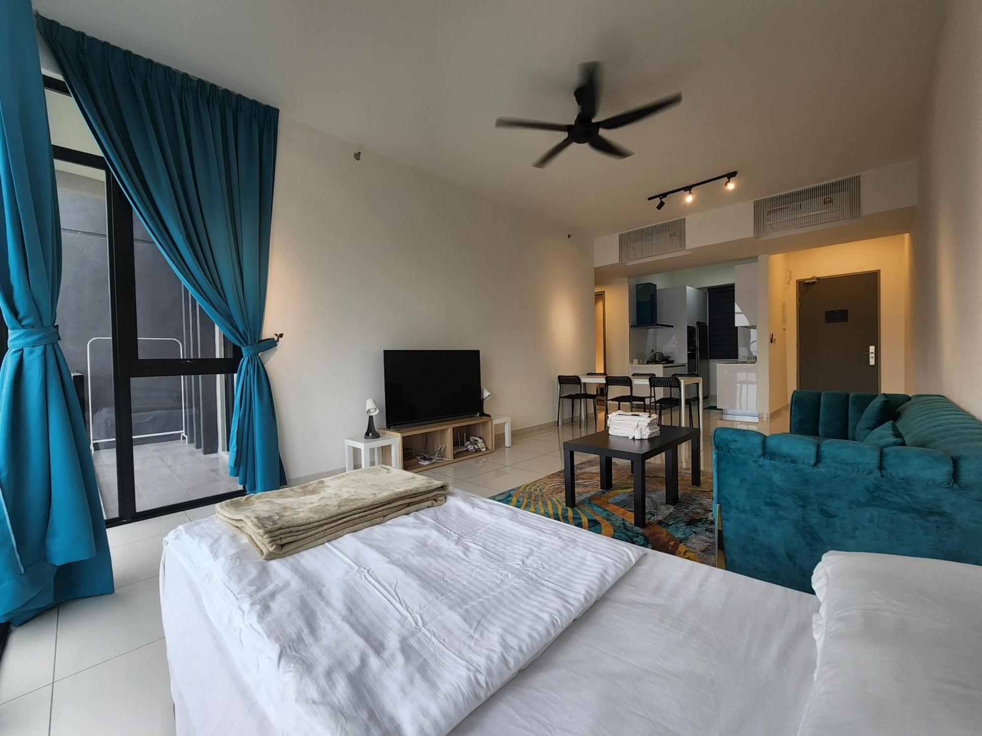 Beacon Executive Premium Suite George Town Dış mekan fotoğraf